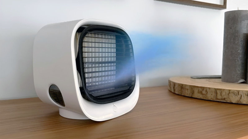 AiraBreeze Vivid Quarters